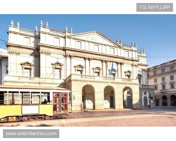 米兰Lady介绍米兰最浪漫的情侣约会地点与夜生活场所