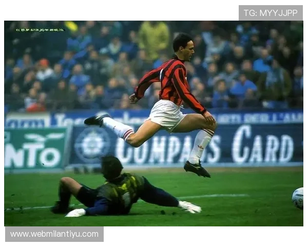 三剑客AC米兰队歌原版的历史演变与文化意义分析